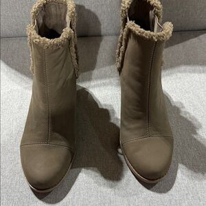 Toms ankle boots